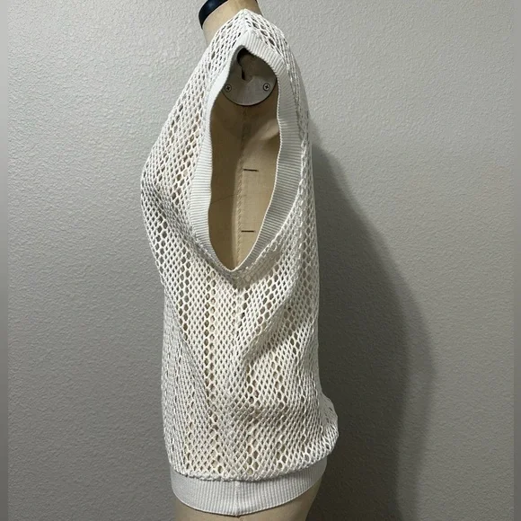 Zara White Crochet Vest size Medium - Picture 3 of 6